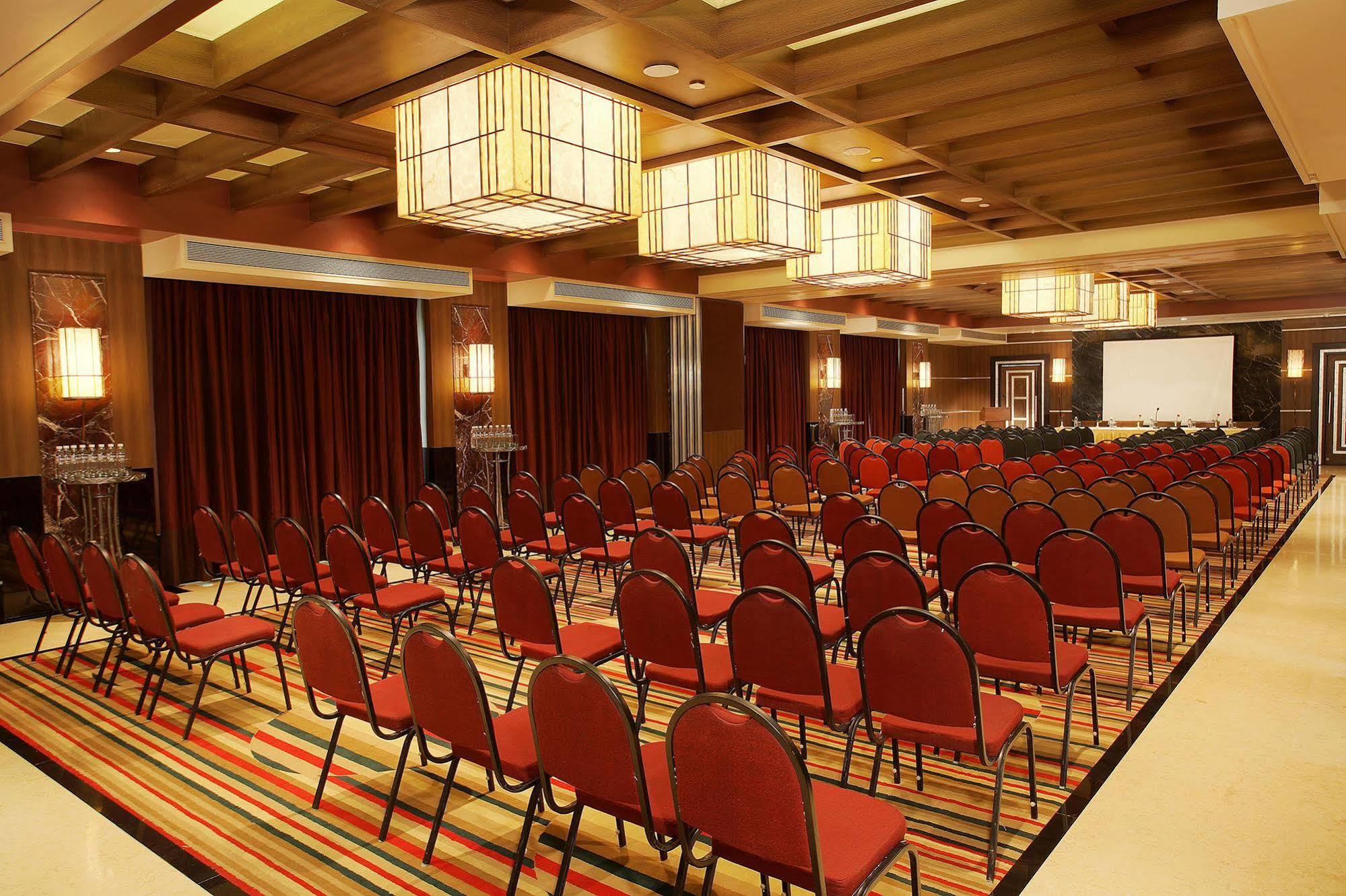 Deccan Rendezvous By Hotel Surya Pune Exterior photo