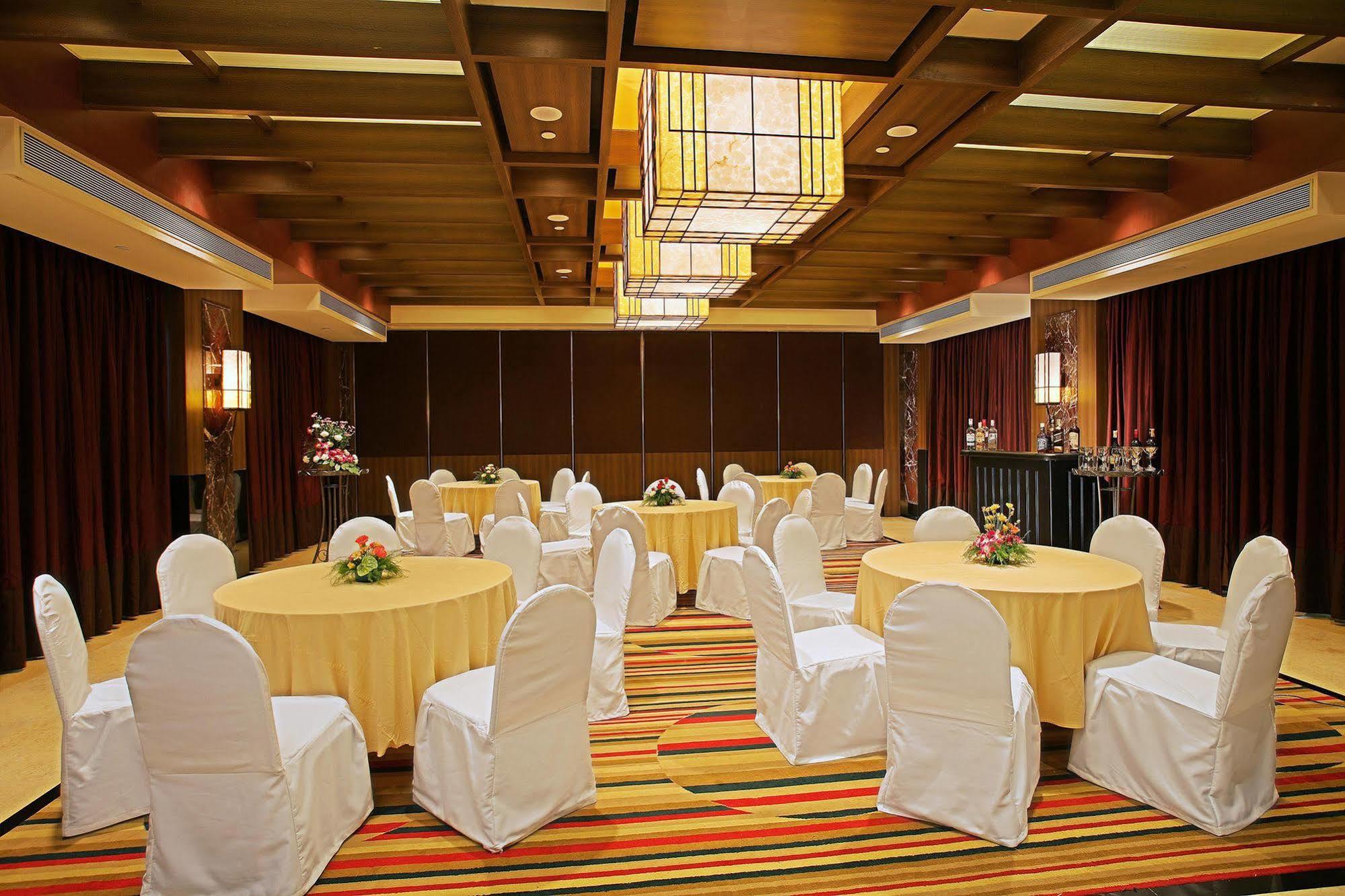 Deccan Rendezvous By Hotel Surya Pune Exterior photo